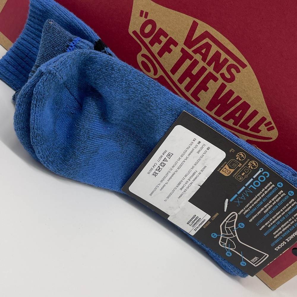 VANS "Off The Wall" Crew socks
New with the tag authentic Vans socks (1 pair) - Picture 9 of 16